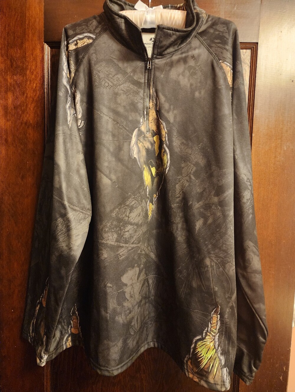 Mossy Oak 1/4 Zip Camo Shirt